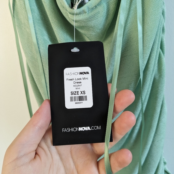 (195) Fresh Look Mini Dress Green Backless - Picture 4 of 4